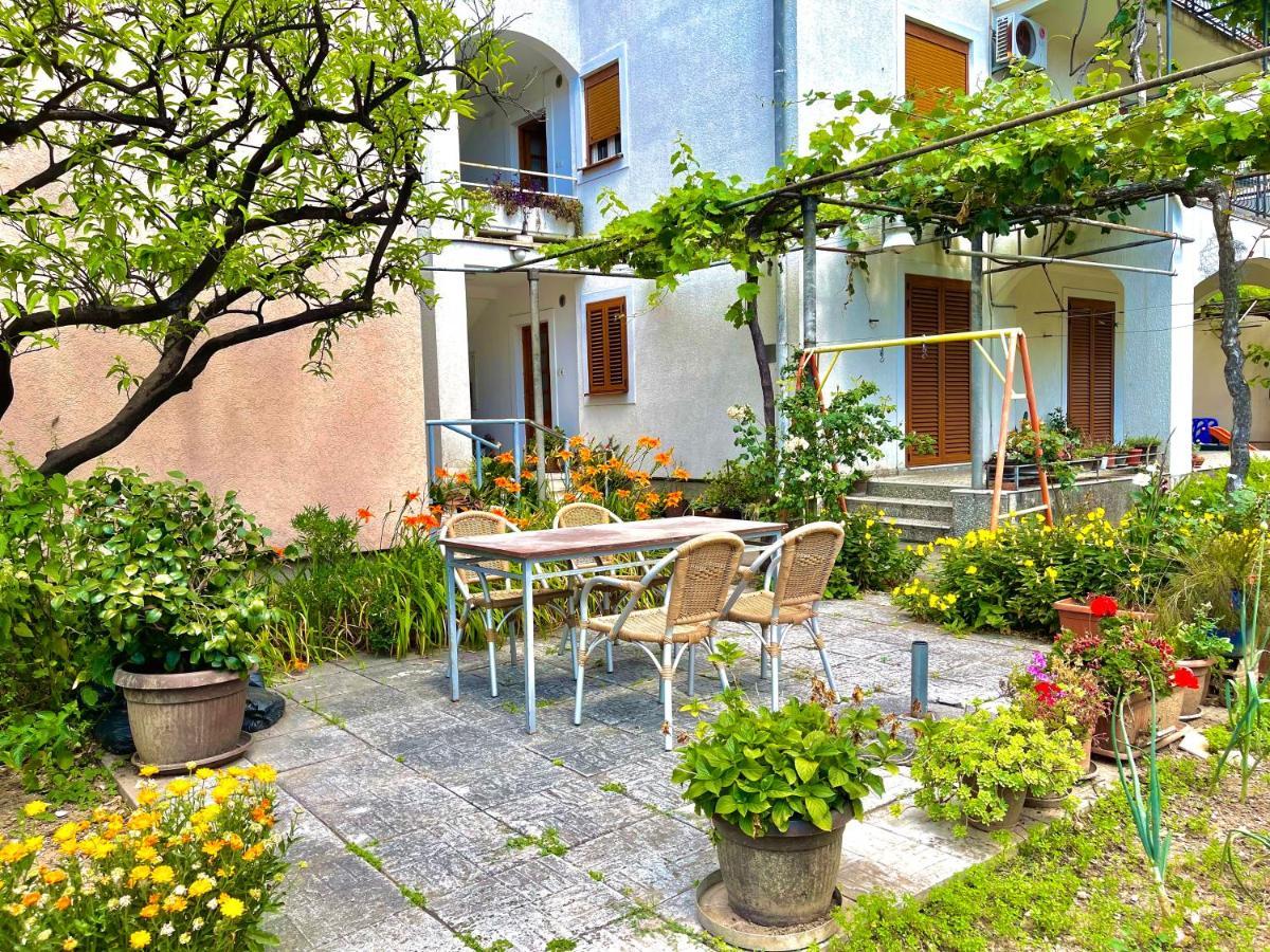 Garden House ブドヴァ エクステリア 写真
