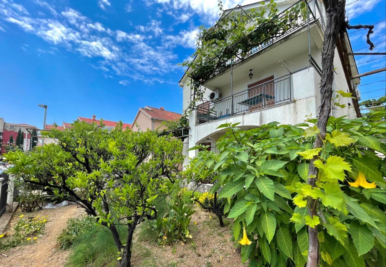 Garden House ブドヴァ エクステリア 写真